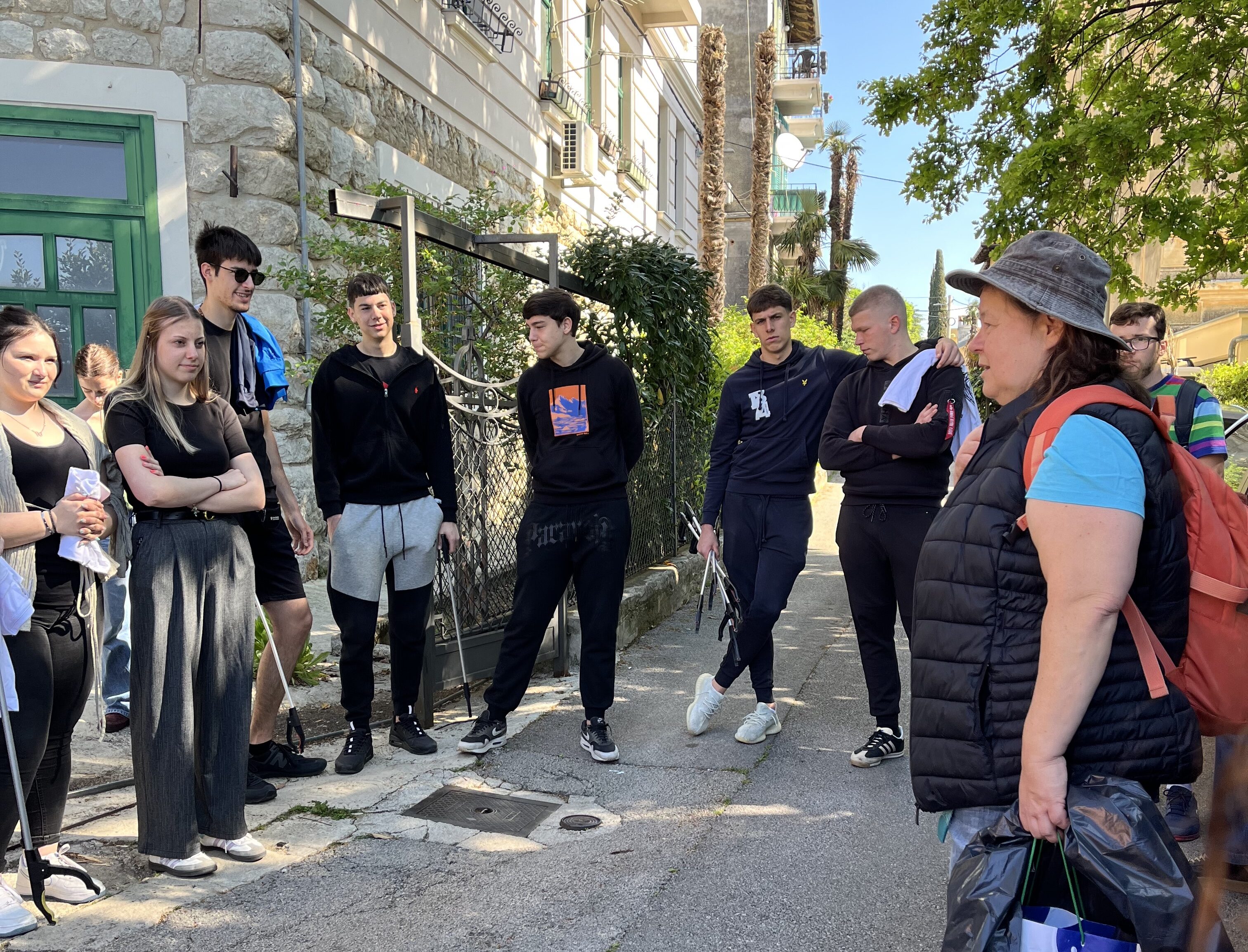 Centar Opatije je čišći, a mi smo pune dojmova. Evo kako je prošla Zelena čistka s mladima u Opatiji?